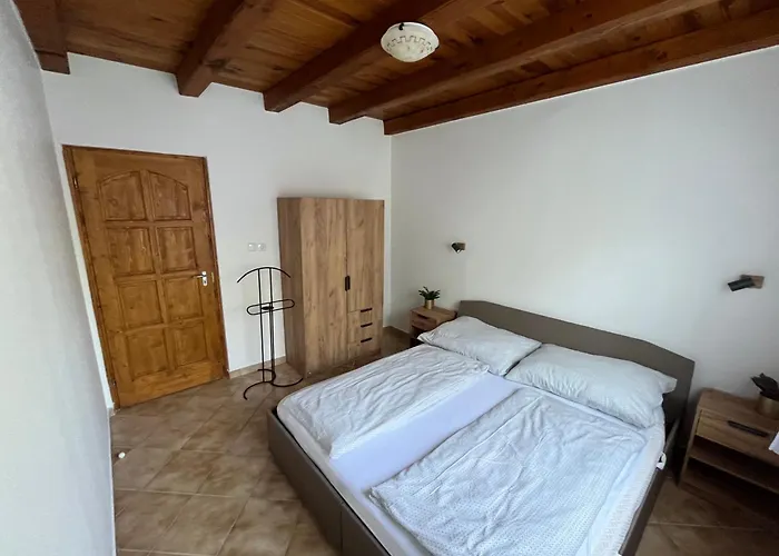 Apartman R-home