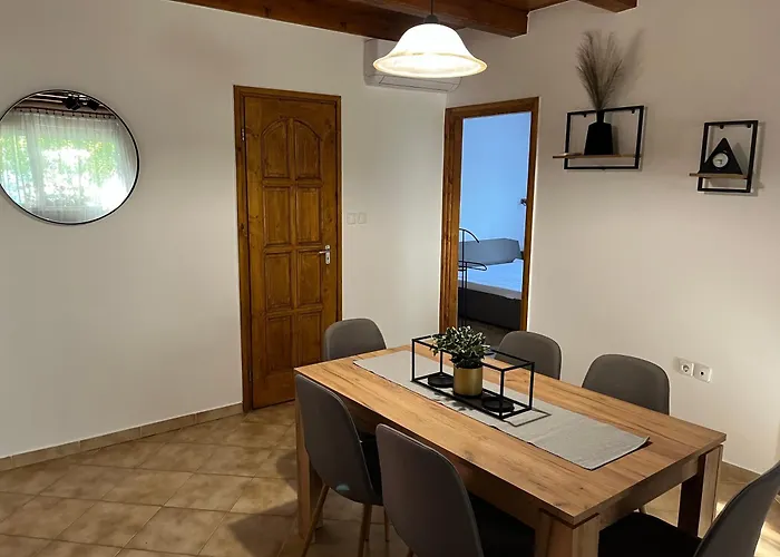 Apartman R-home Zamárdi